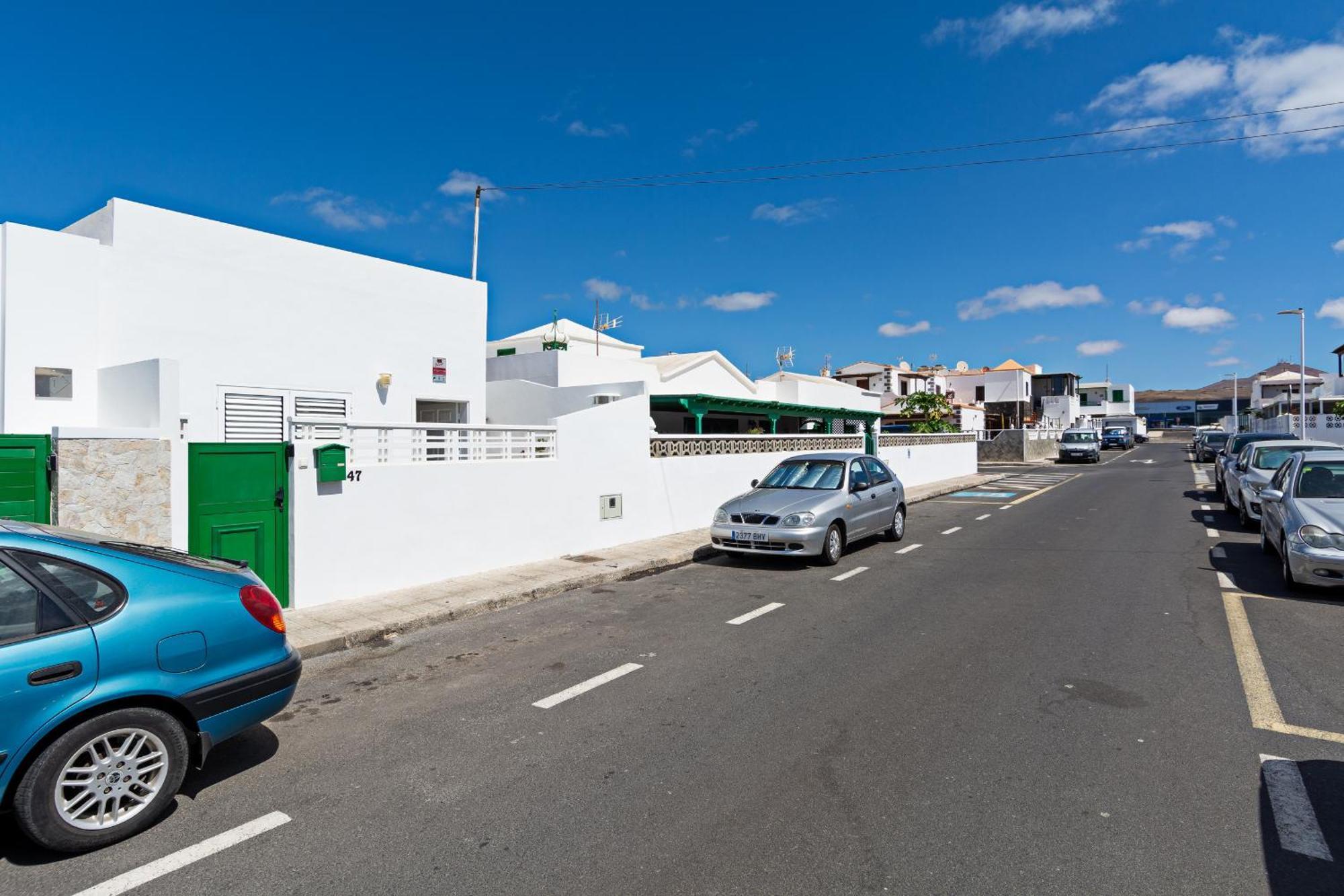 2Br Terrace Home - 10 Min Walk To The Beach Playa Honda  Exterior photo
