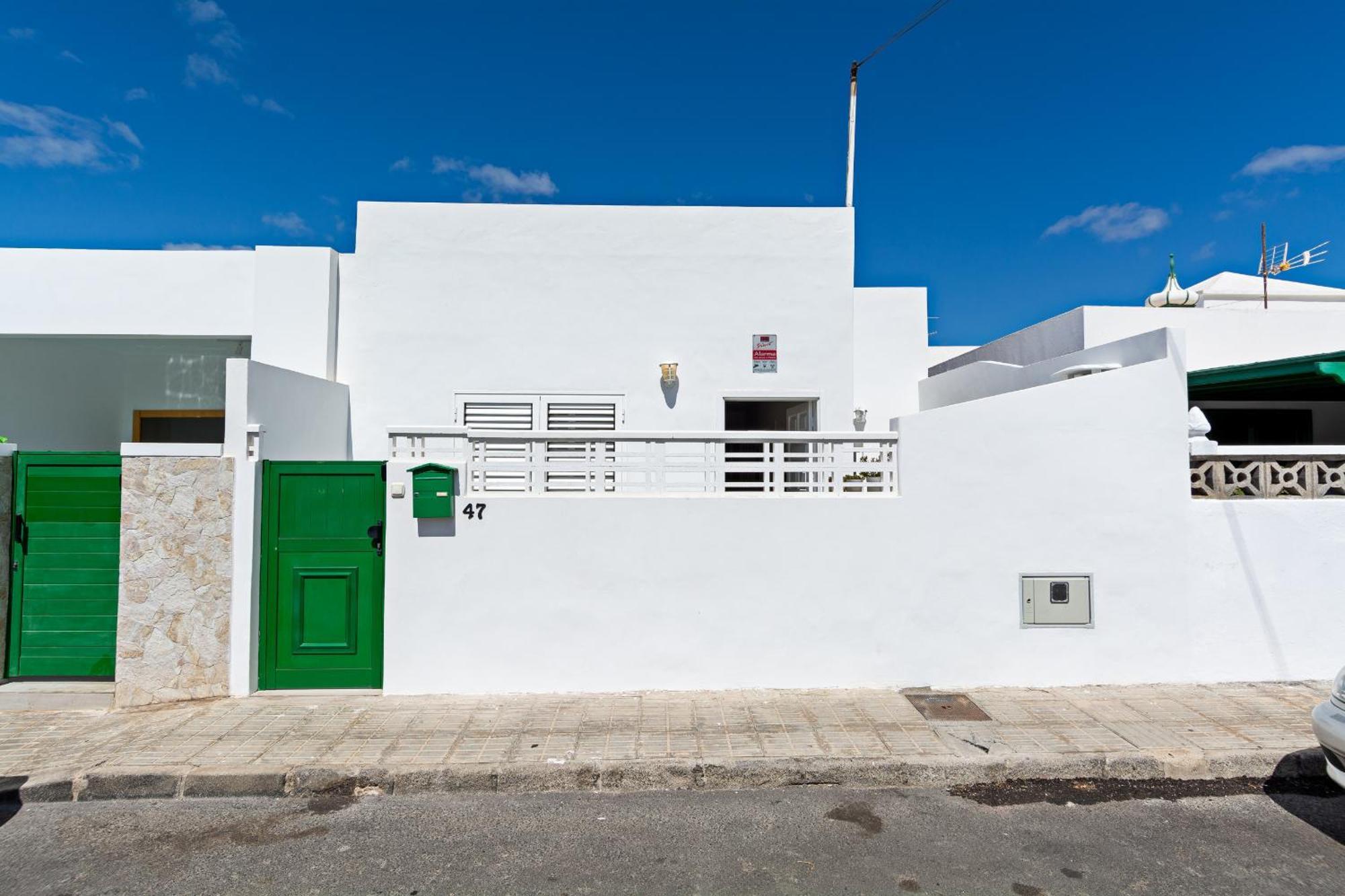 2Br Terrace Home - 10 Min Walk To The Beach Playa Honda  Exterior photo